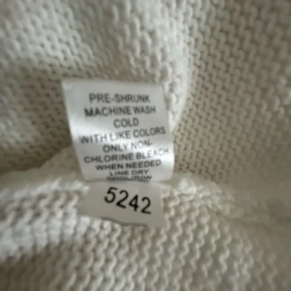 Lulu-B Almost New White Knit Sweater/Anchor Size S C:4499 - Picture 5 of 5